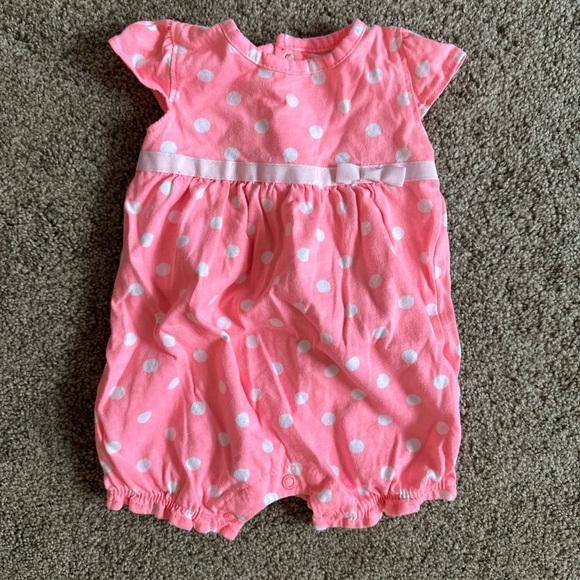Y2K Carter’s Baby Girl 6 Months Pink White Polka Dot Lace Romper
Adorable on! - Picture 2 of 6
